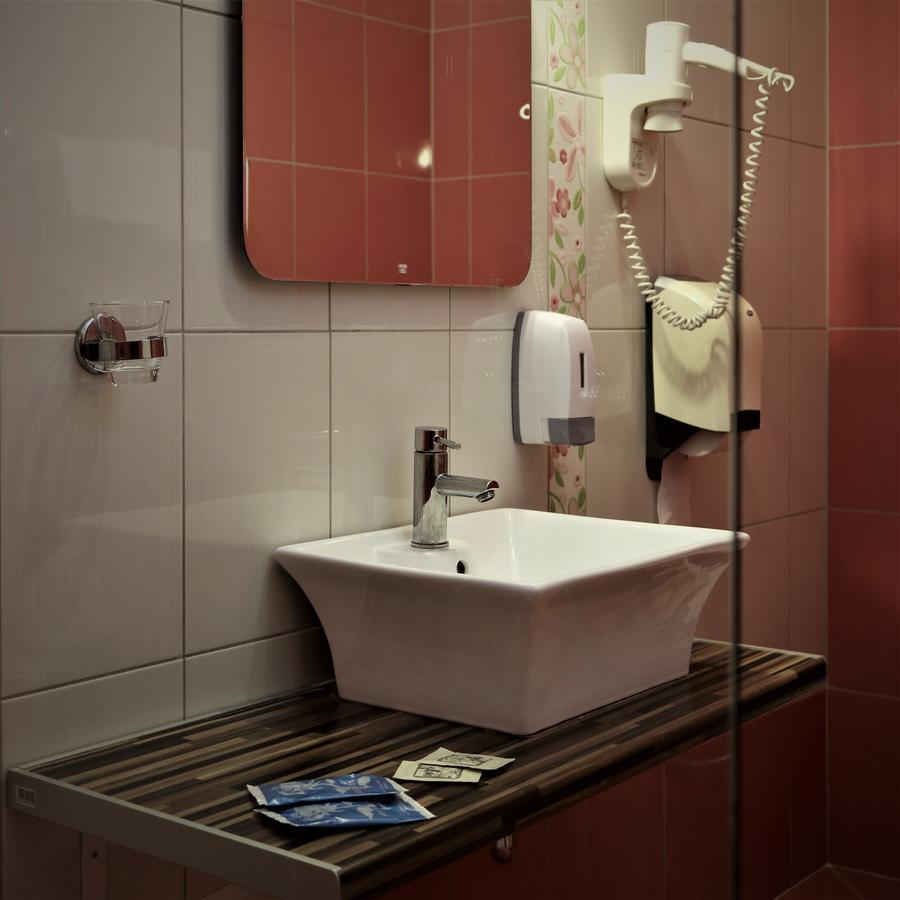 Rooms Vodisek - Depandansa Hotela Capris Capodistria Boutique Bagian luar foto